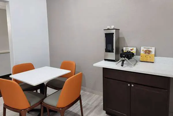 Baymont by Wyndham San Antonio Airport 5