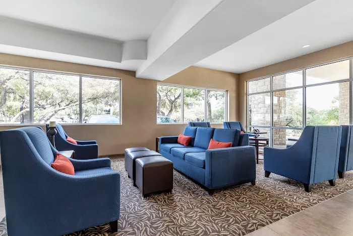 Comfort Suites Medical Center near Six Flags 5