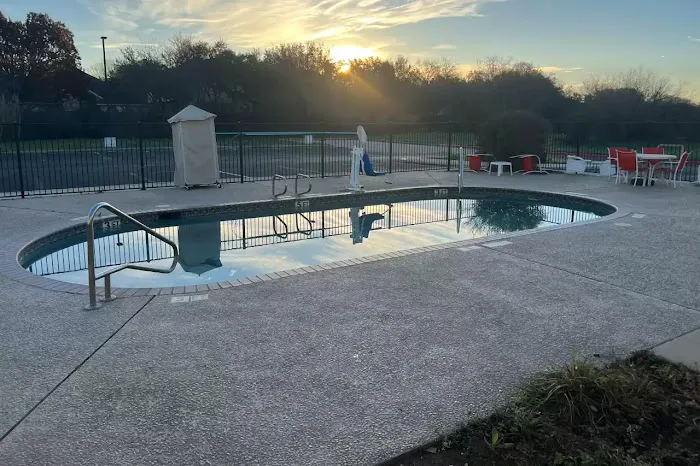 Quality Inn & Suites I-10 near Fiesta Texas 4