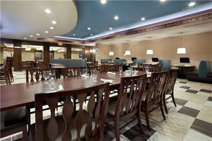 Holiday Inn & Suites San Antonio Northwest by IHG 5