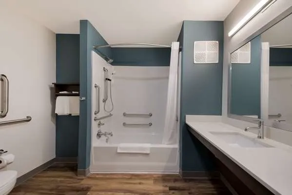 WoodSpring Suites San Antonio UTSA - Medical Center 5