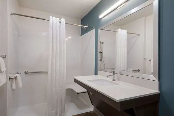 WoodSpring Suites San Antonio UTSA - Medical Center 5