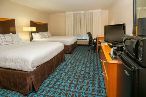 Fairfield Inn & Suites San Antonio North/Stone Oak 4