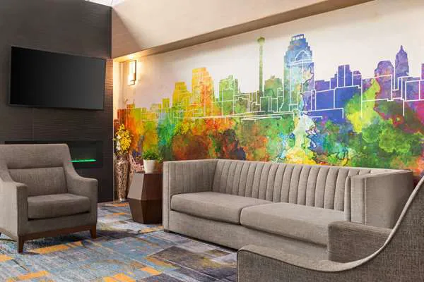 La Quinta Inn & Suites by Wyndham San Antonio N Stone Oak 5