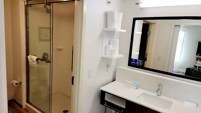 Hampton Inn & Suites San Antonio Lackland AFB SeaWorld 5