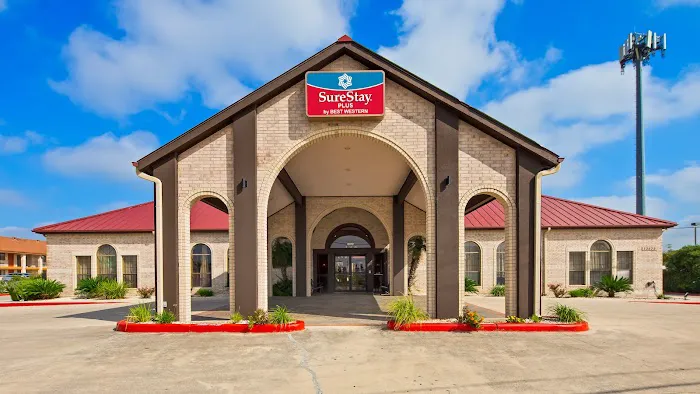 SureStay Plus by Best Western San Antonio Fiesta Inn 4