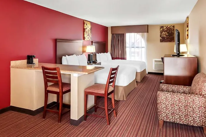 SureStay Plus by Best Western San Antonio Fiesta Inn 4