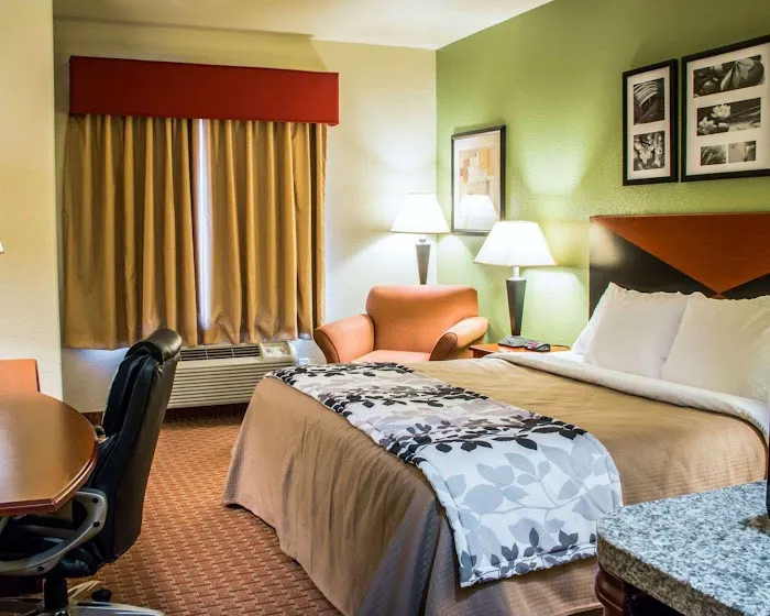 Sleep Inn & Suites at Six Flags 4
