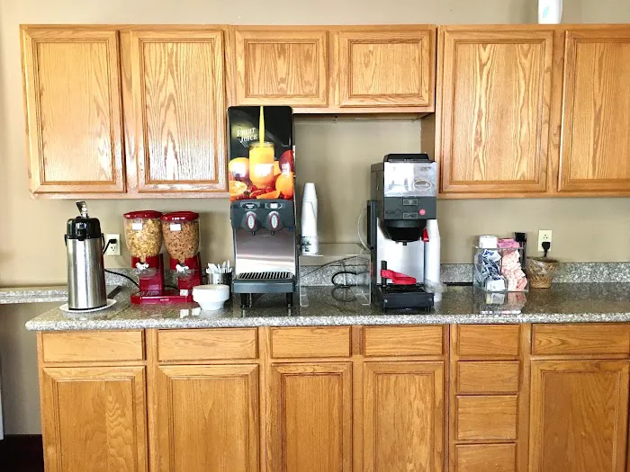 University Inn & Suites San Antonio 4