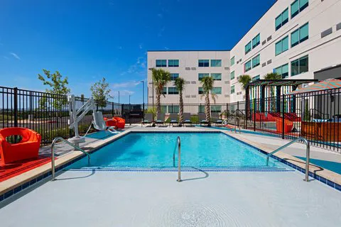 Aloft San Antonio UTSA Area 5