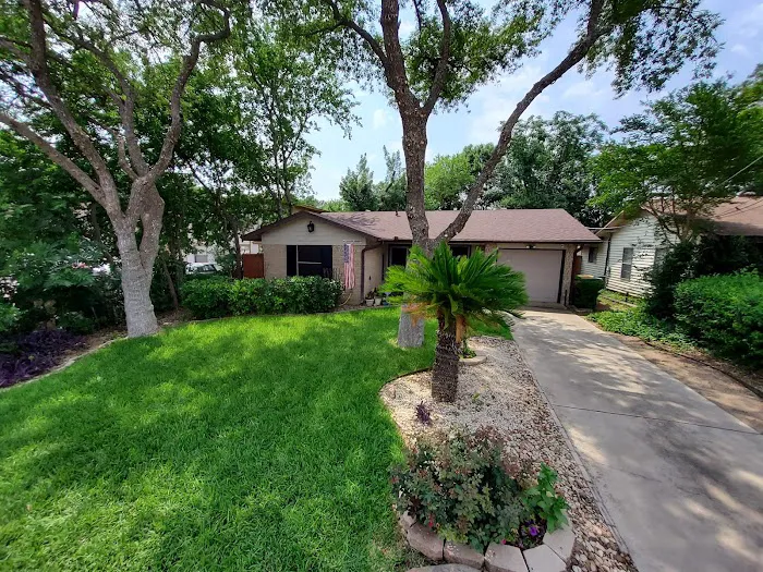 Texas Cottage Family Pit Pad (SHORT TERM RENTALS) 5