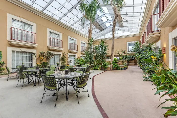 Best Western Plus Atrium Inn 5
