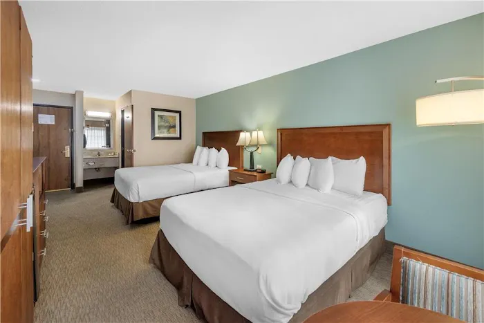 Best Western Plus Atrium Inn 5