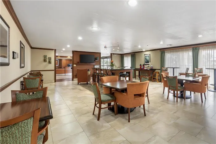 Best Western Plus Atrium Inn 5