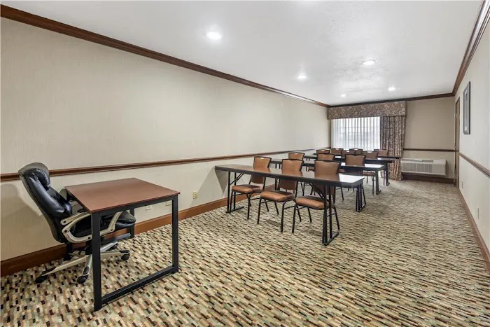 Best Western Plus Atrium Inn 5