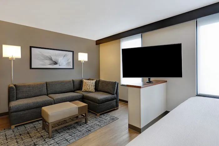Hyatt Place San Antonio-North/Stone Oak 5