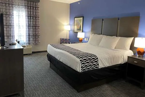 La Quinta Inn & Suites by Wyndham Schertz 5