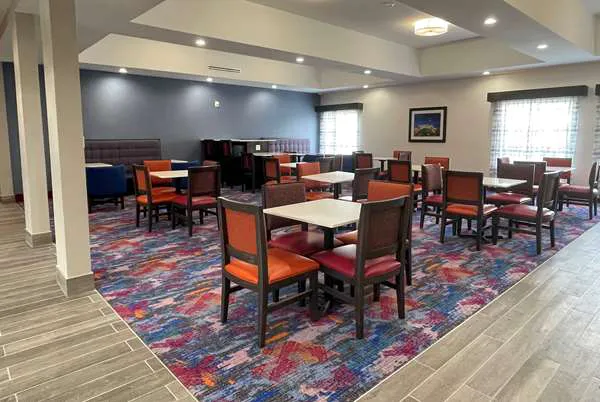 La Quinta Inn & Suites by Wyndham Schertz 5