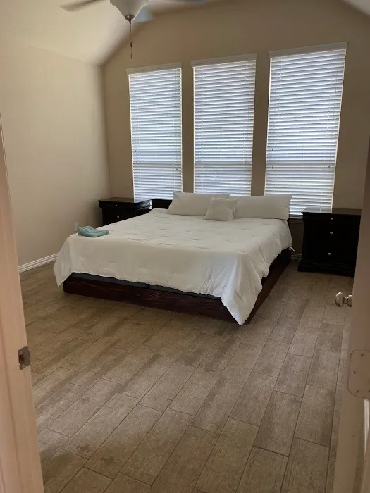 Flying Aces Lodging/Crash Pad 5