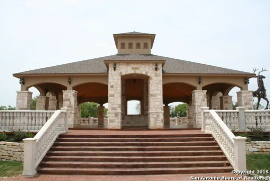 Onyx Living LLC 5