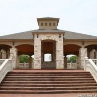 Onyx Living LLC