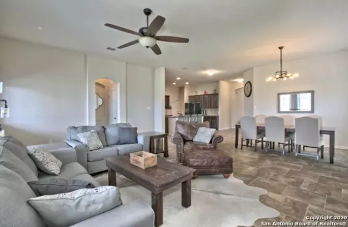 Onyx Living LLC 5