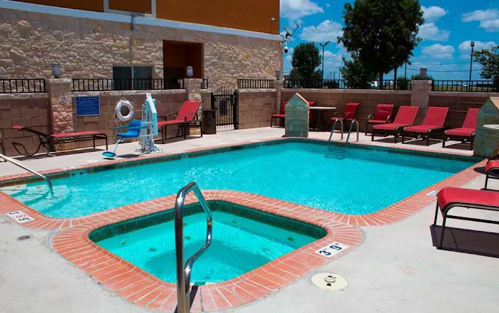 Best Western Plus San Antonio East Inn & Suites 5