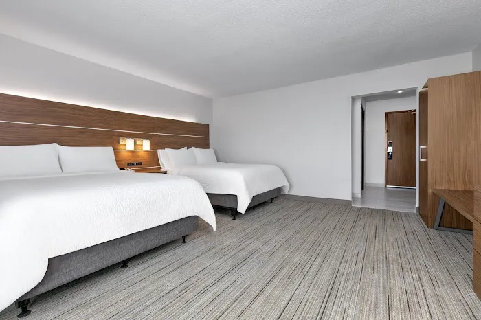 Holiday Inn Express San Antonio East - I-10 by IHG 5