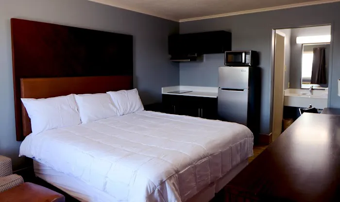 Studio Suites 5
