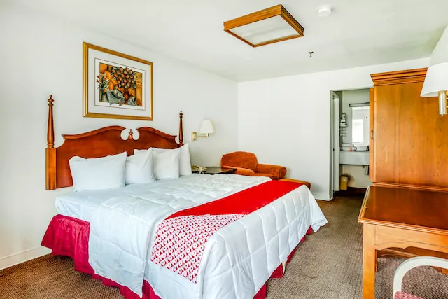 OYO Hotel San Antonio East 5