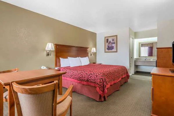 Days Inn by Wyndham San Antonio Southeast/Frost Bank Center 5