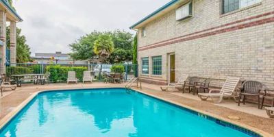 Days Inn by Wyndham San Antonio Southeast/Frost Bank Center