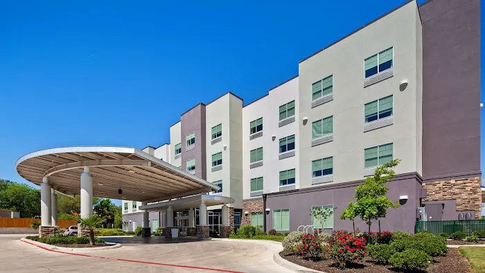 Best Western Plus Roland Inn & Suites 5