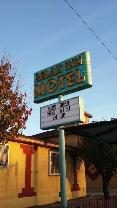Relax Inn Motel 5