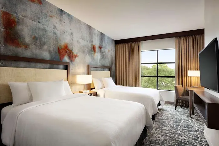Embassy Suites by Hilton San Antonio Brooks Hotel & Spa 5
