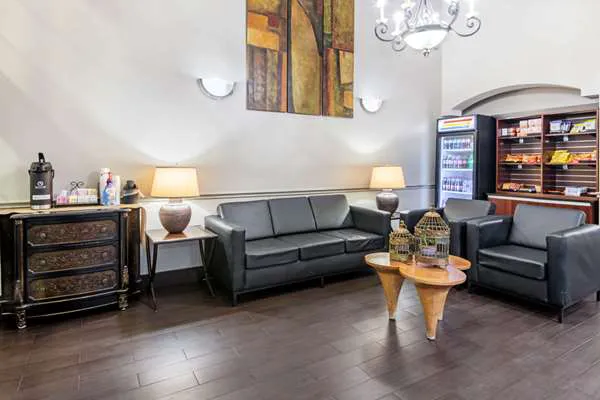 La Quinta Inn by Wyndham San Antonio Brooks City Base 5