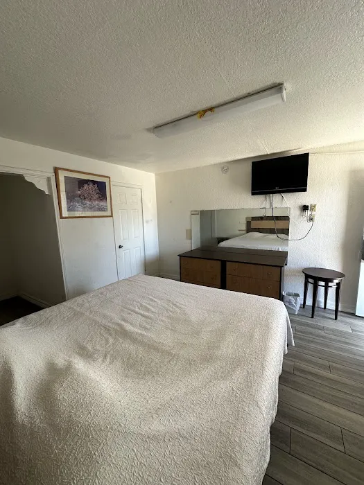 El Mio Motel 5