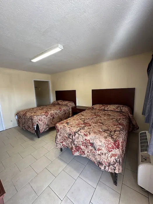 El Mio Motel 5