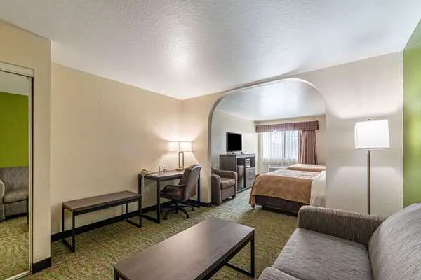 Quality Suites 5