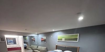 Mustang Inn & Suites