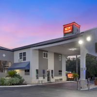 Econo Lodge Inn & Suites Near Lackland AFB