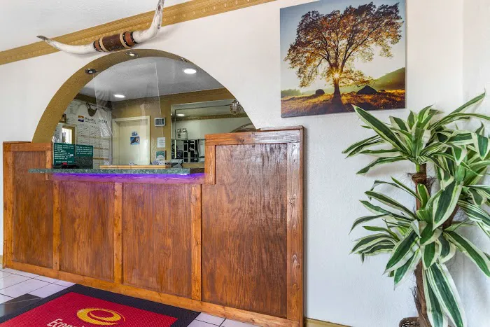 Econo Lodge Inn & Suites Near Lackland AFB 5