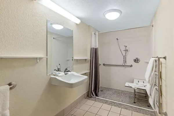 La Quinta Inn by Wyndham San Antonio Lackland 5