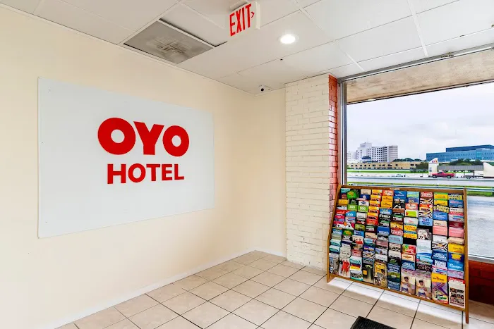 Oyo Hotel San Antonio Lackland AFB/Seaworld Hwy 90 W 5