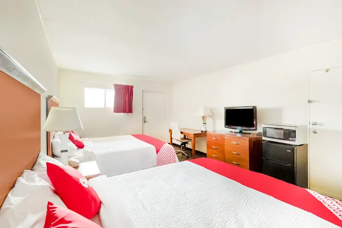 Oyo Hotel San Antonio Lackland AFB/Seaworld Hwy 90 W 5