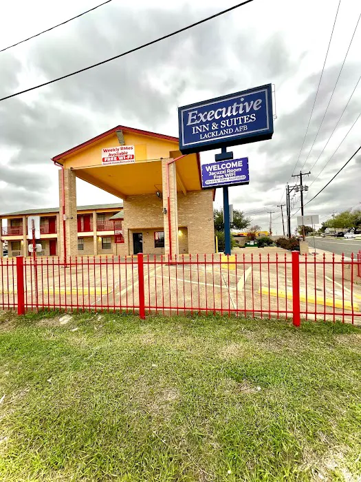 Executive Inn & Suites Near Lackland AFB 5