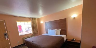 Executive Inn & Suites Near Lackland AFB