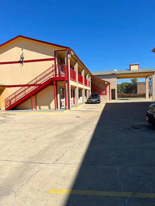 Executive Inn & Suites Near Lackland AFB 5
