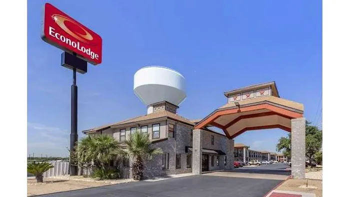 Econo Lodge Near Lackland Air Force Base-SeaWorld 5