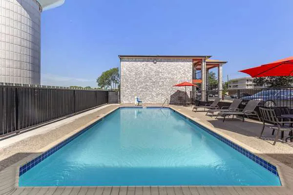Econo Lodge Near Lackland Air Force Base-SeaWorld 5